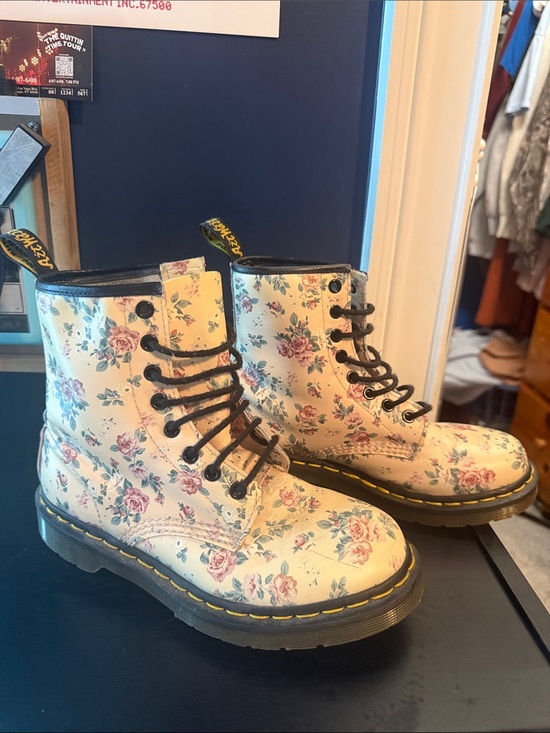 Dr. Martens Shoes - Dr. Martens Cream Floral Leather Lace-Up Boots